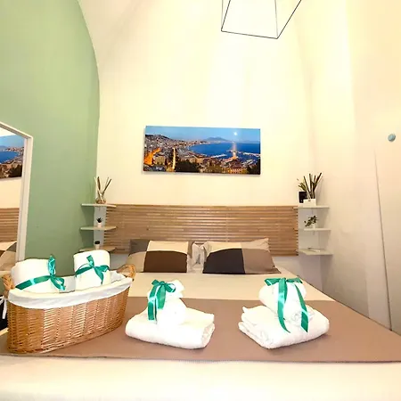 Apartment Fiftythree House - In The Heart Of Naples