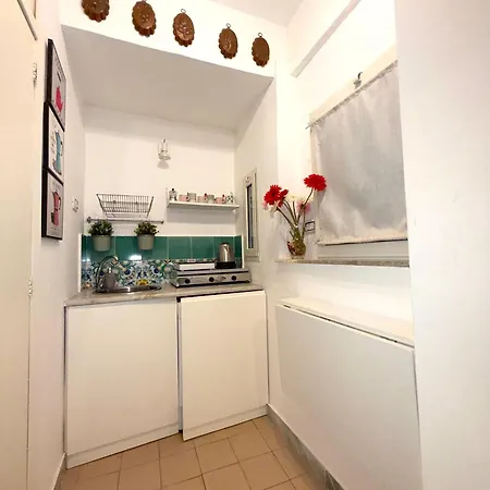 Fiftythree House - In The Heart Of *